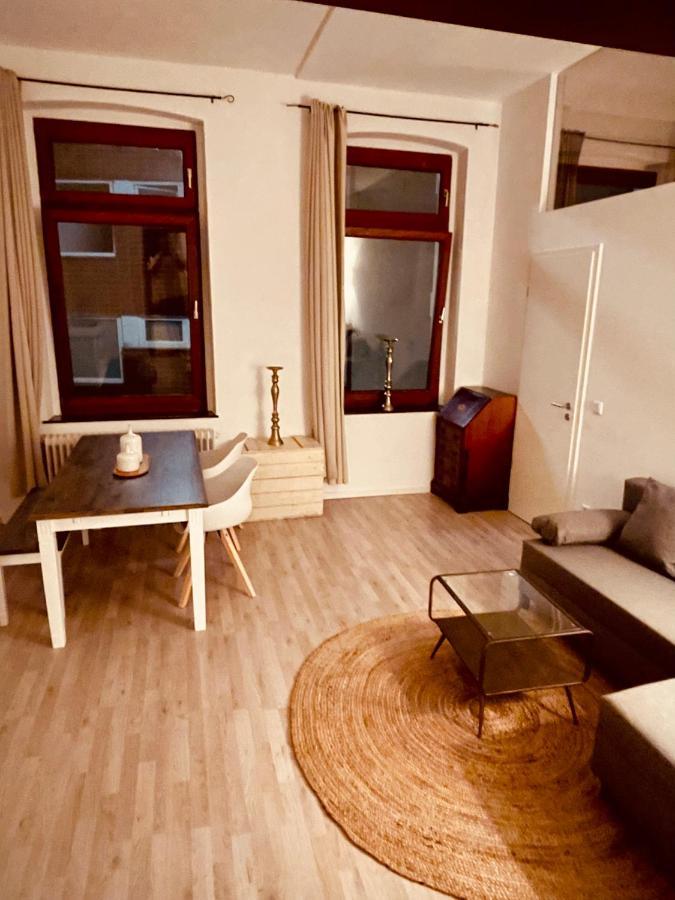 Retro Appartement Im Herzen Von Koeln Deutz Εξωτερικό φωτογραφία